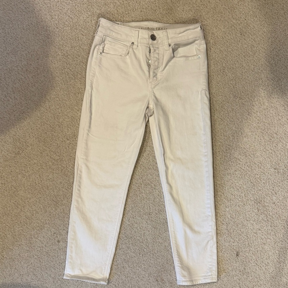 American Eagle Outfitters Cream Stretch Skinny Jean